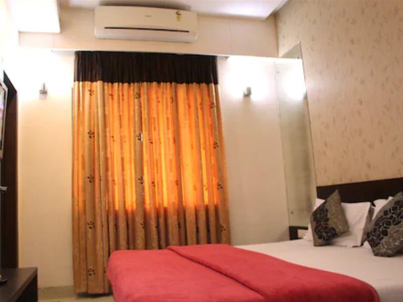 Hotel Aarya Inn Raipur  Ngoại thất bức ảnh