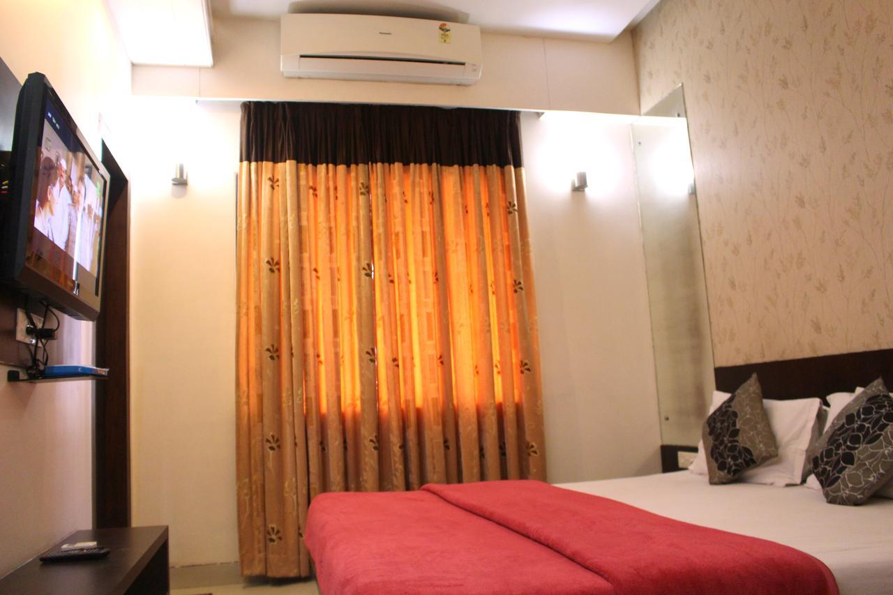 Hotel Aarya Inn Raipur  Ngoại thất bức ảnh