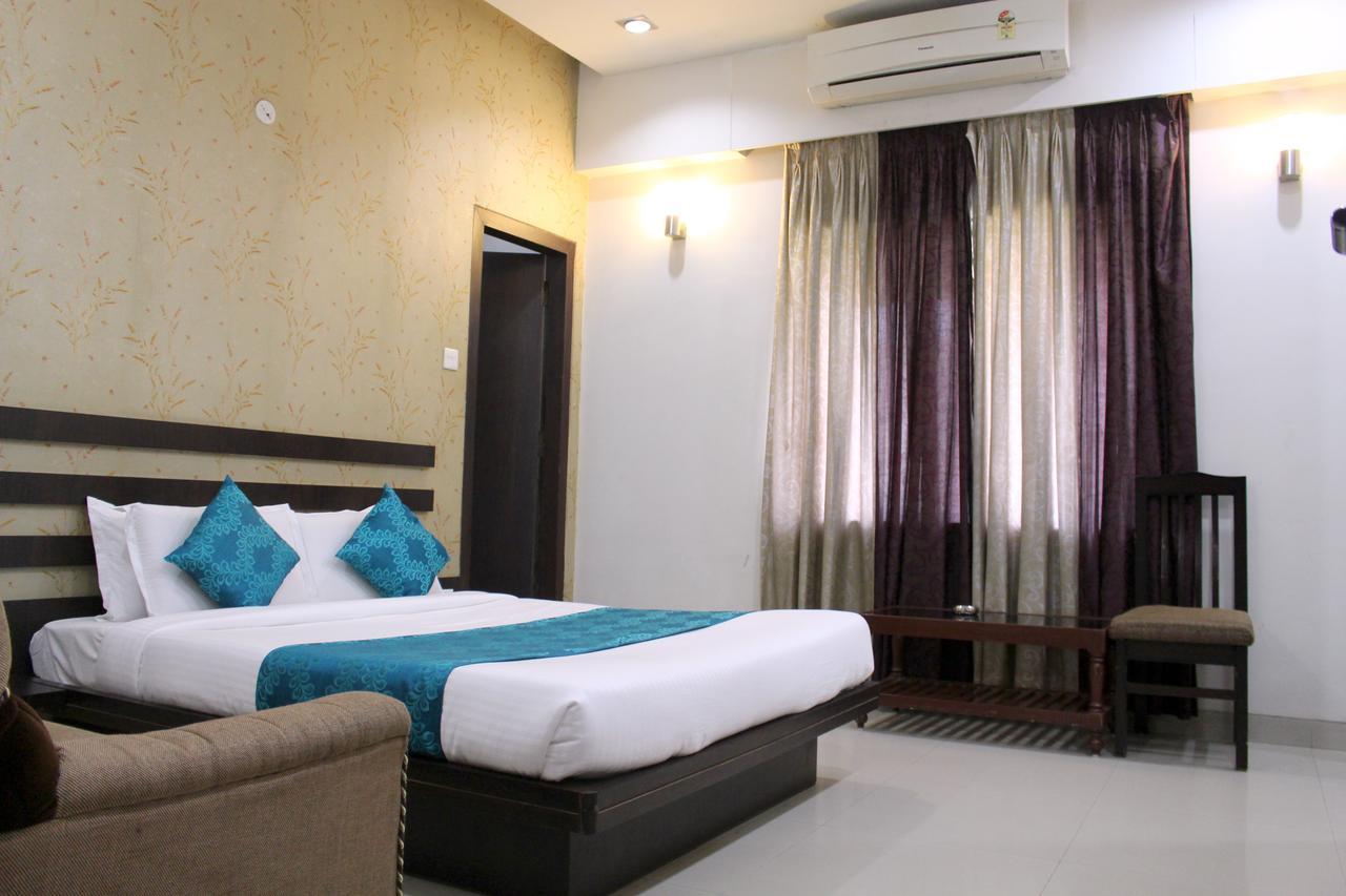 Hotel Aarya Inn Raipur  Ngoại thất bức ảnh