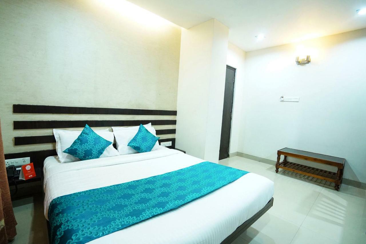 Hotel Aarya Inn Raipur  Ngoại thất bức ảnh