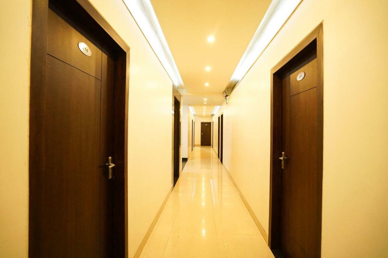 Hotel Aarya Inn Raipur  Ngoại thất bức ảnh