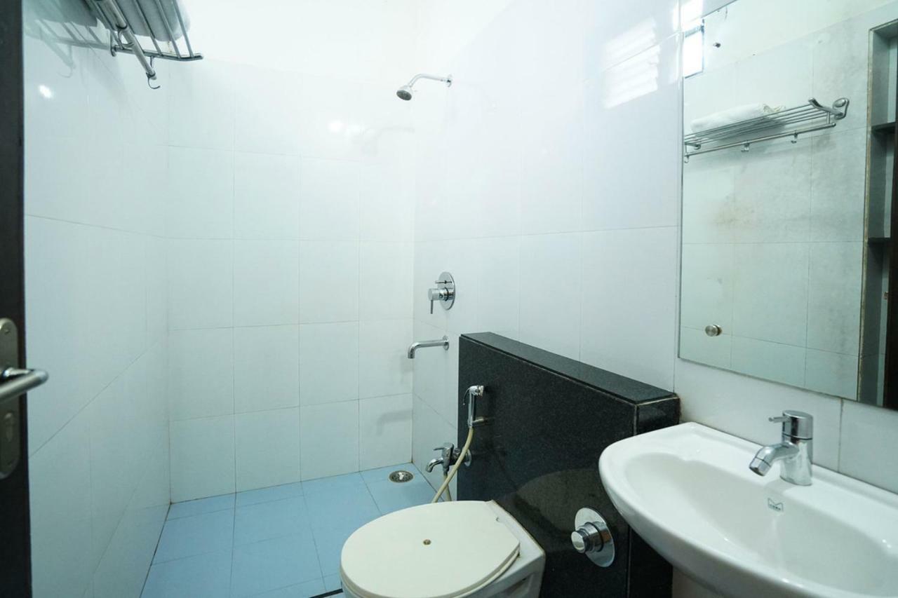 Hotel Aarya Inn Raipur  Ngoại thất bức ảnh